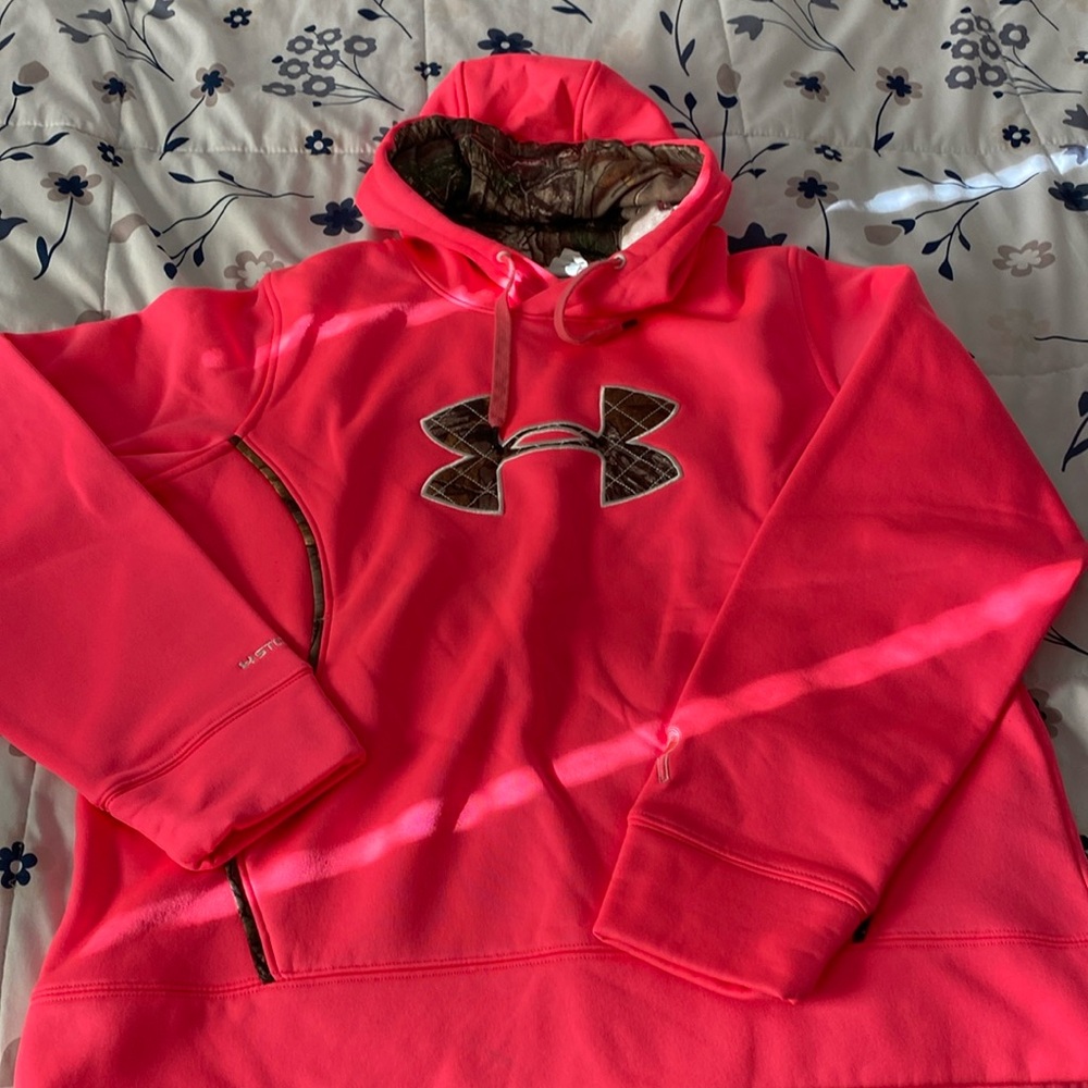Womens XL Under Armour sweatshirt
